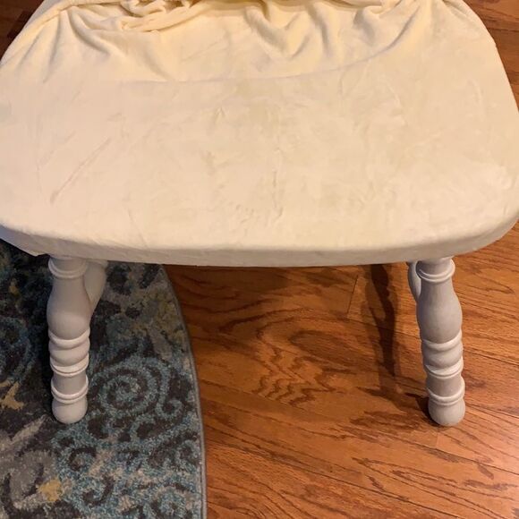 FOUR Velvet dining room chair covers - Picture 2 of 8